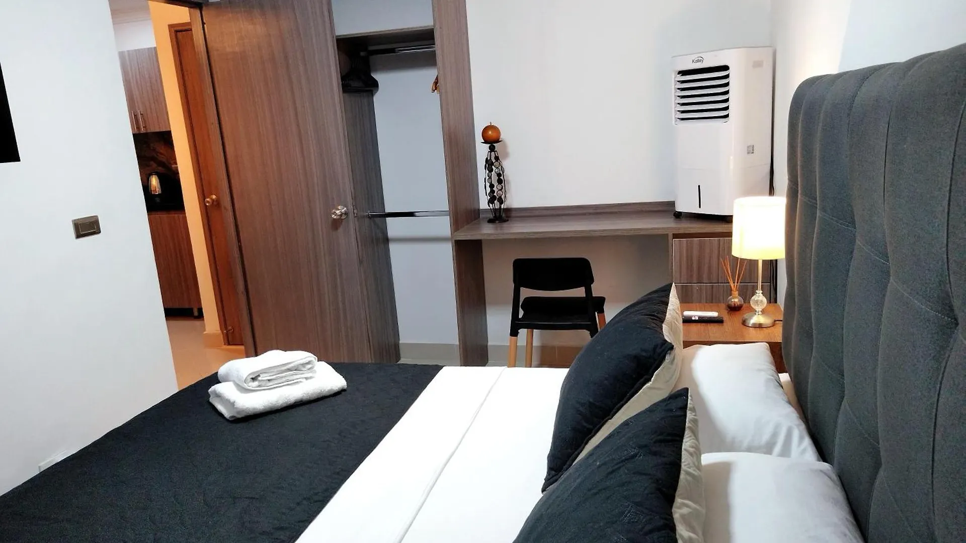 Apartaestudio - Laureles 103 Lycaste Apartman Medellín